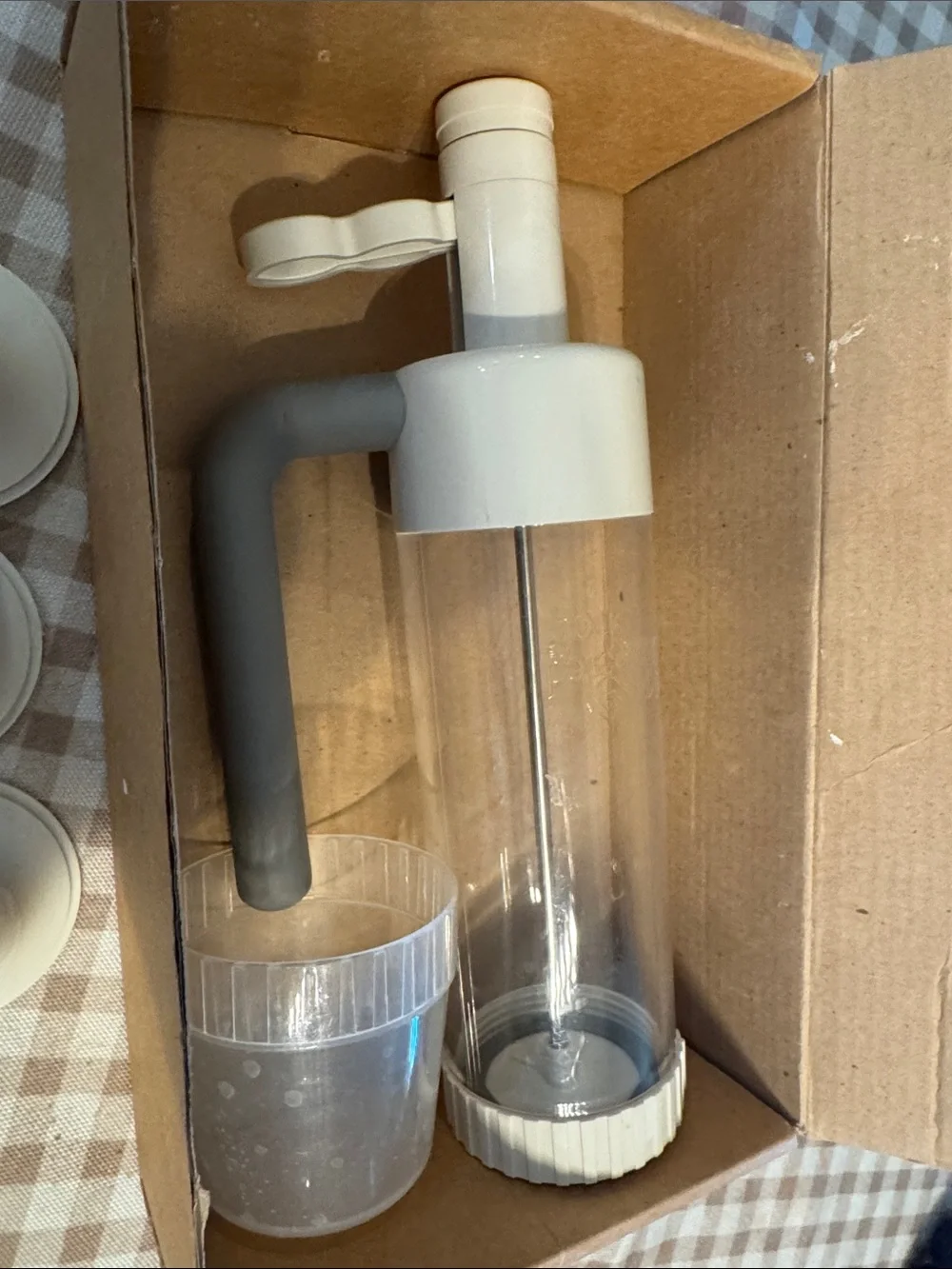 The Pampered Chef Easy Accent Decorator - Brown and White